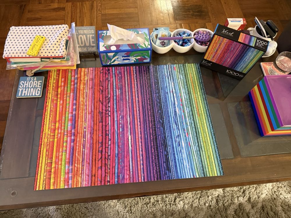 Vivid Collection : Colorful Folds 🔒 - Buffalo puzzle collectible [Barcode 079346122264] - Main Image 3