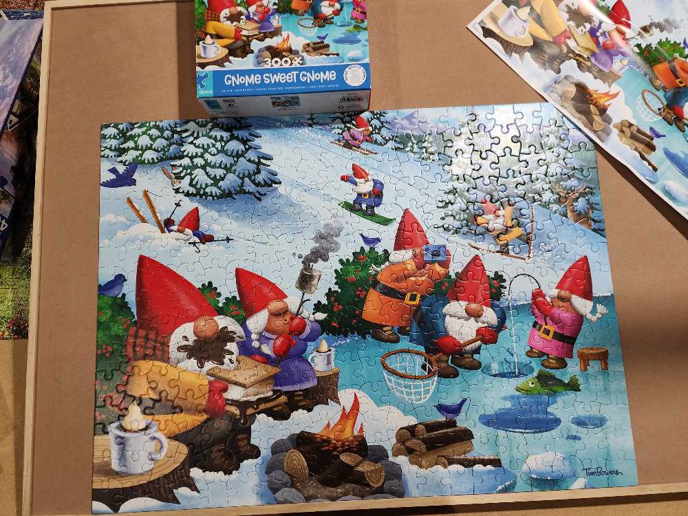 Gnome Sweet Gnome ❤️ - Ceaco puzzle collectible [Barcode 021081223096] - Main Image 2