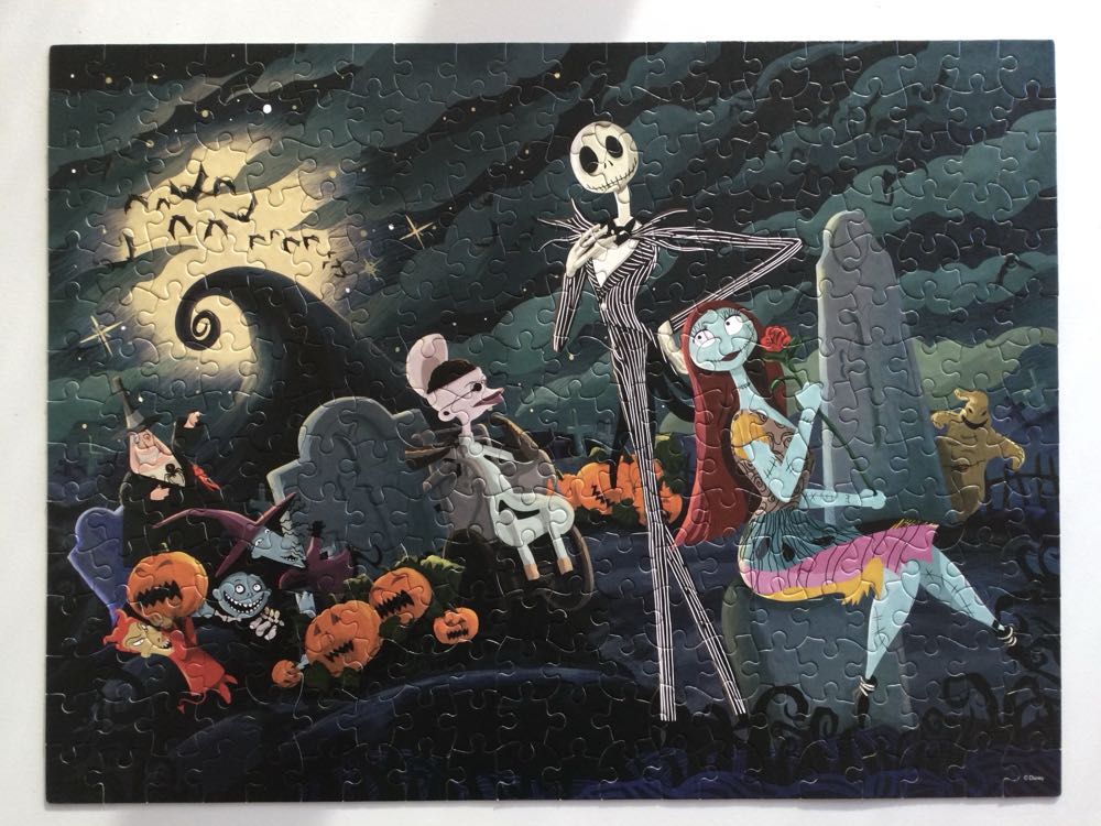 Nightmare Before Christmas - Graveyard Party Bash - Ceaco puzzle collectible [Barcode 021081223317] - Main Image 2