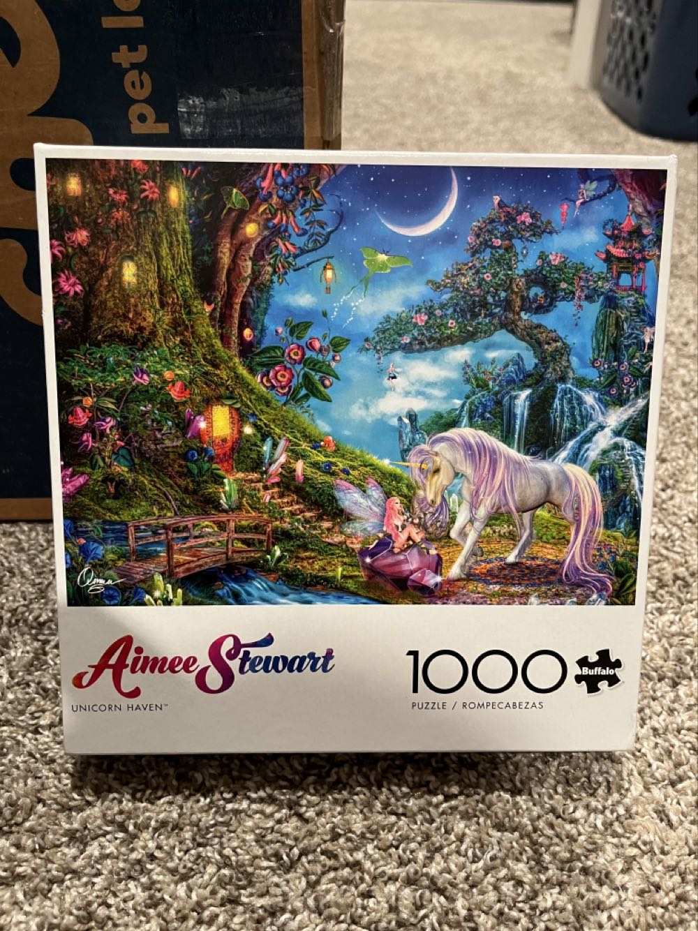 Sold - Unicorn Haven - Buffalo puzzle collectible [Barcode 079346127320] - Main Image 2