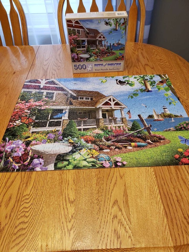 Blooming Beach House - Bits And Pieces puzzle collectible [Barcode 192949050175] - Main Image 4