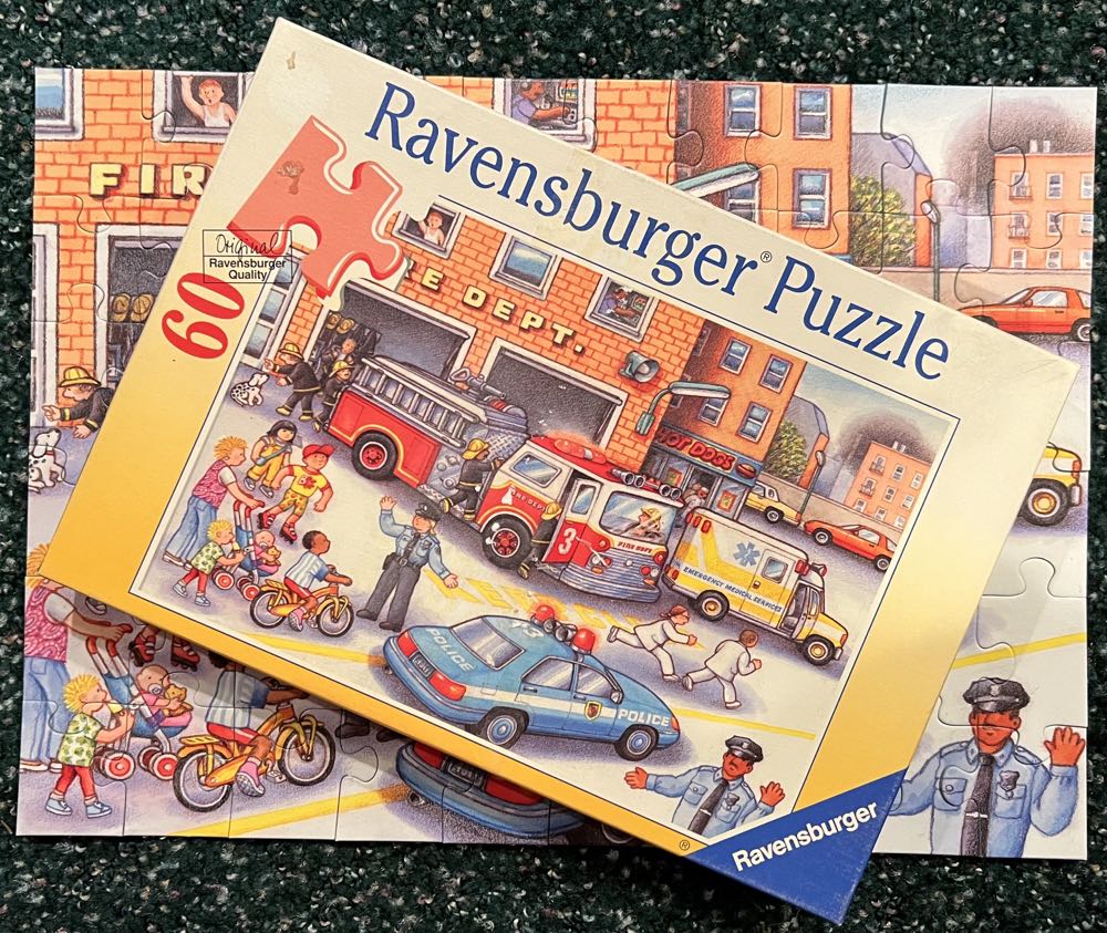 The Firestation-SOLD - Ravensburger puzzle collectible [Barcode 4005556096268] - Main Image 2