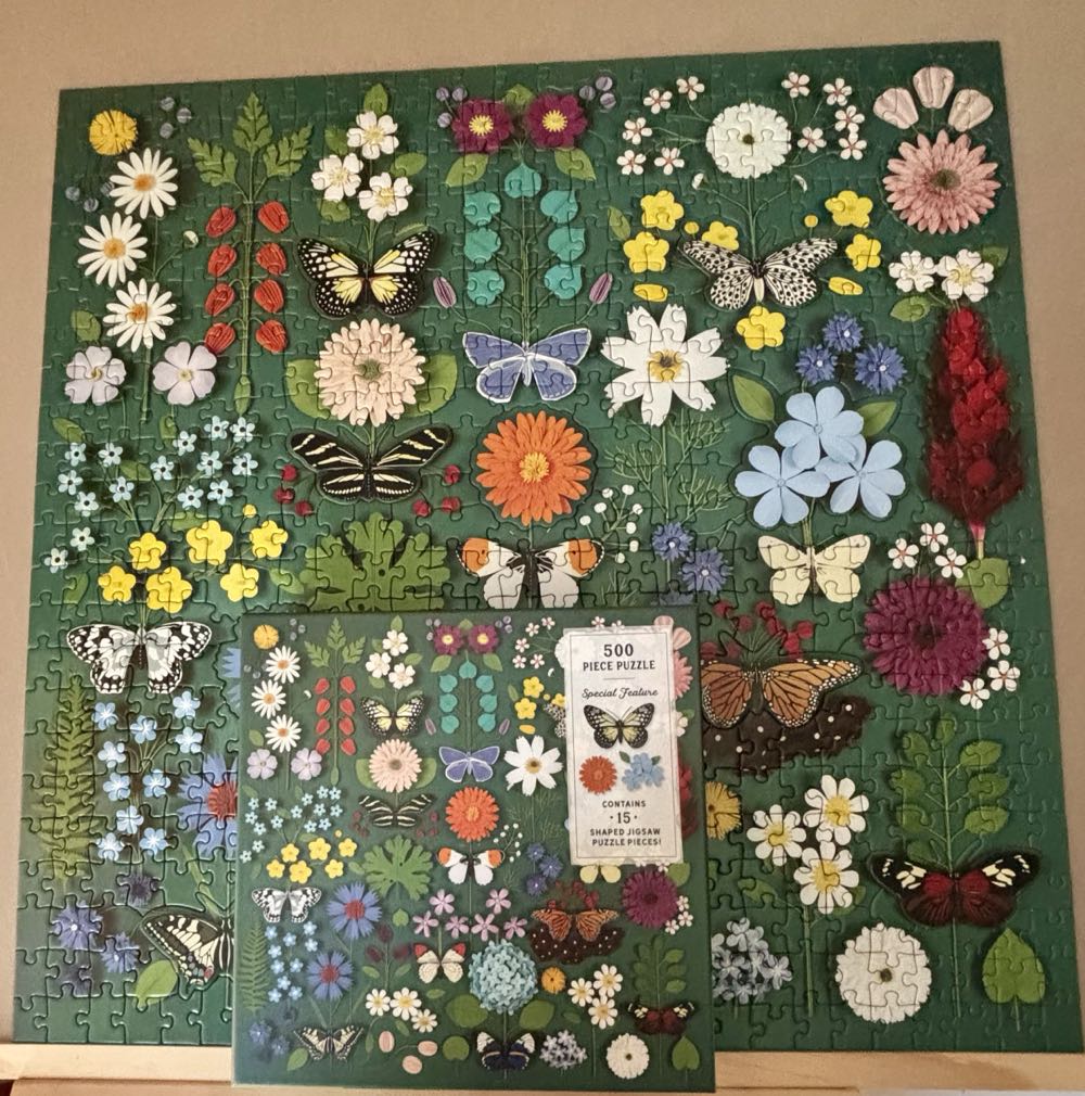 Butterfly Botanica - Galison puzzle collectible [Barcode 9780735369702] - Main Image 3