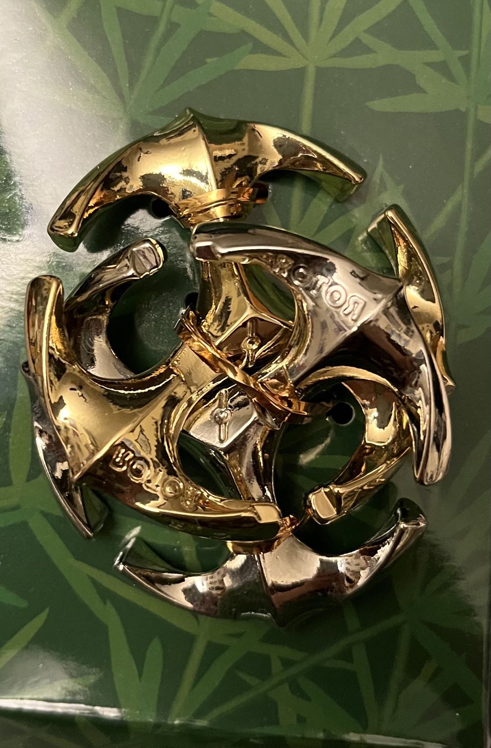 Hanayama ROTOR Lvl 6  puzzle collectible [Barcode 023332307586] - Main Image 2