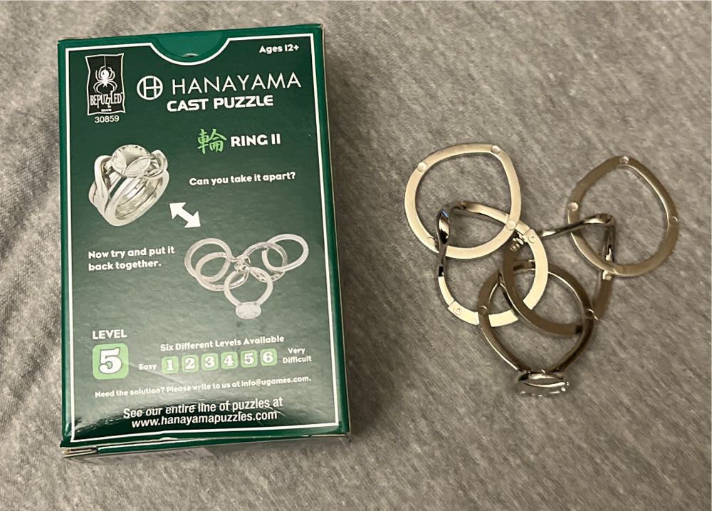 Hanayama RING II Lvl 5  puzzle collectible [Barcode 023332308590] - Main Image 3