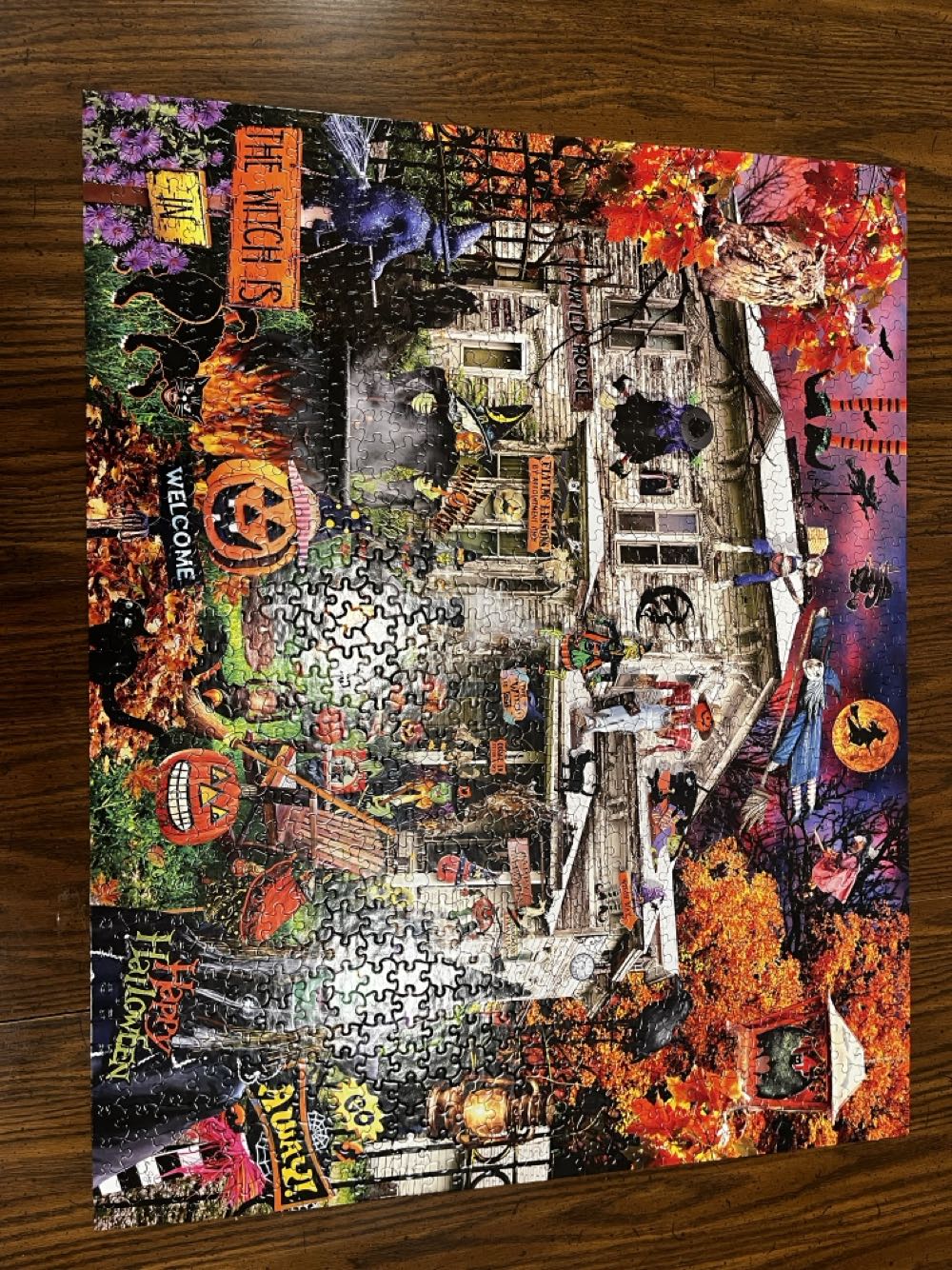 Witches Welcome - White Mountain Puzzles puzzle collectible [Barcode 724819265343] - Main Image 3
