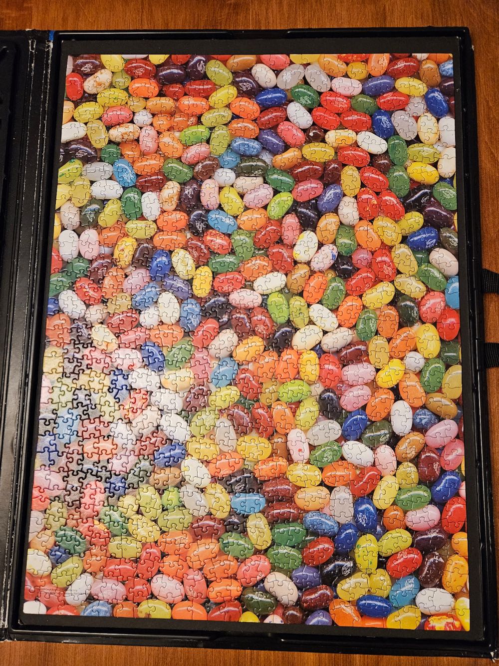 Jelly Belly Pile Of Beans - Great American Factory Puzzle puzzle collectible [Barcode 010563087059] - Main Image 2