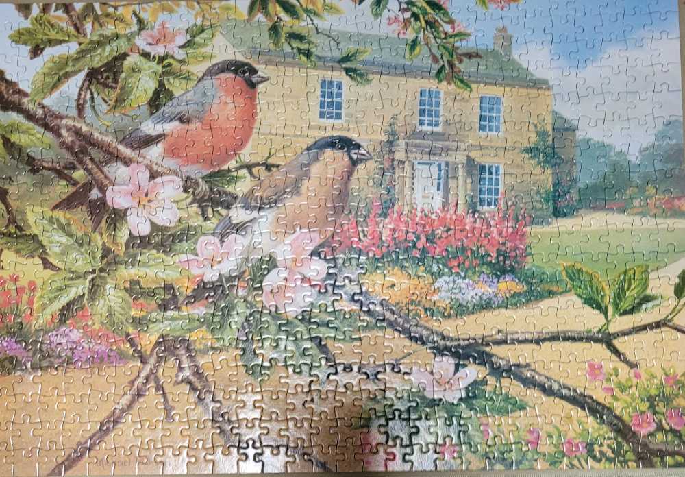 Garden Birds - W H Smith puzzle collectible [Barcode 30072701] - Main Image 3
