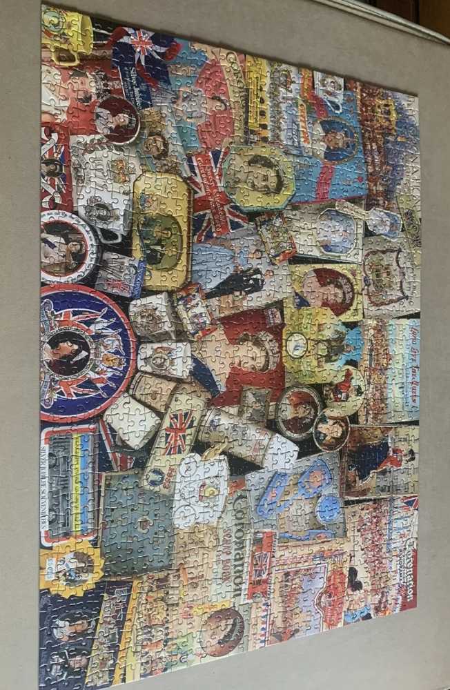 The Queen’s Diamond Jubilee - Gibsons 🇬🇧 puzzle collectible - Main Image 3