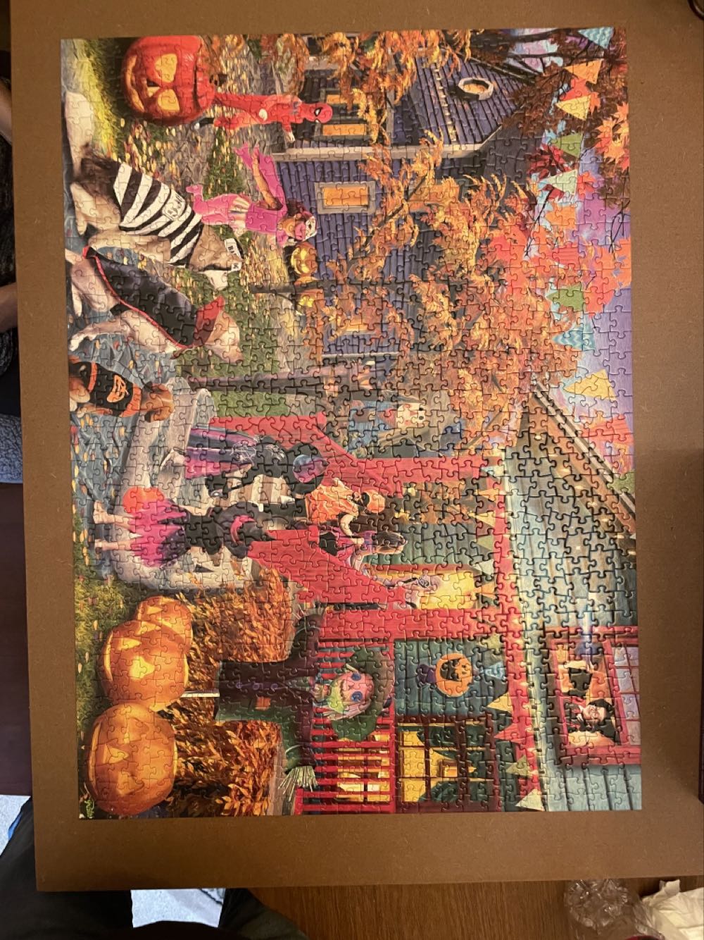 Trick Or Treat - Vermont Christmas Company puzzle collectible [Barcode 819273023650] - Main Image 2