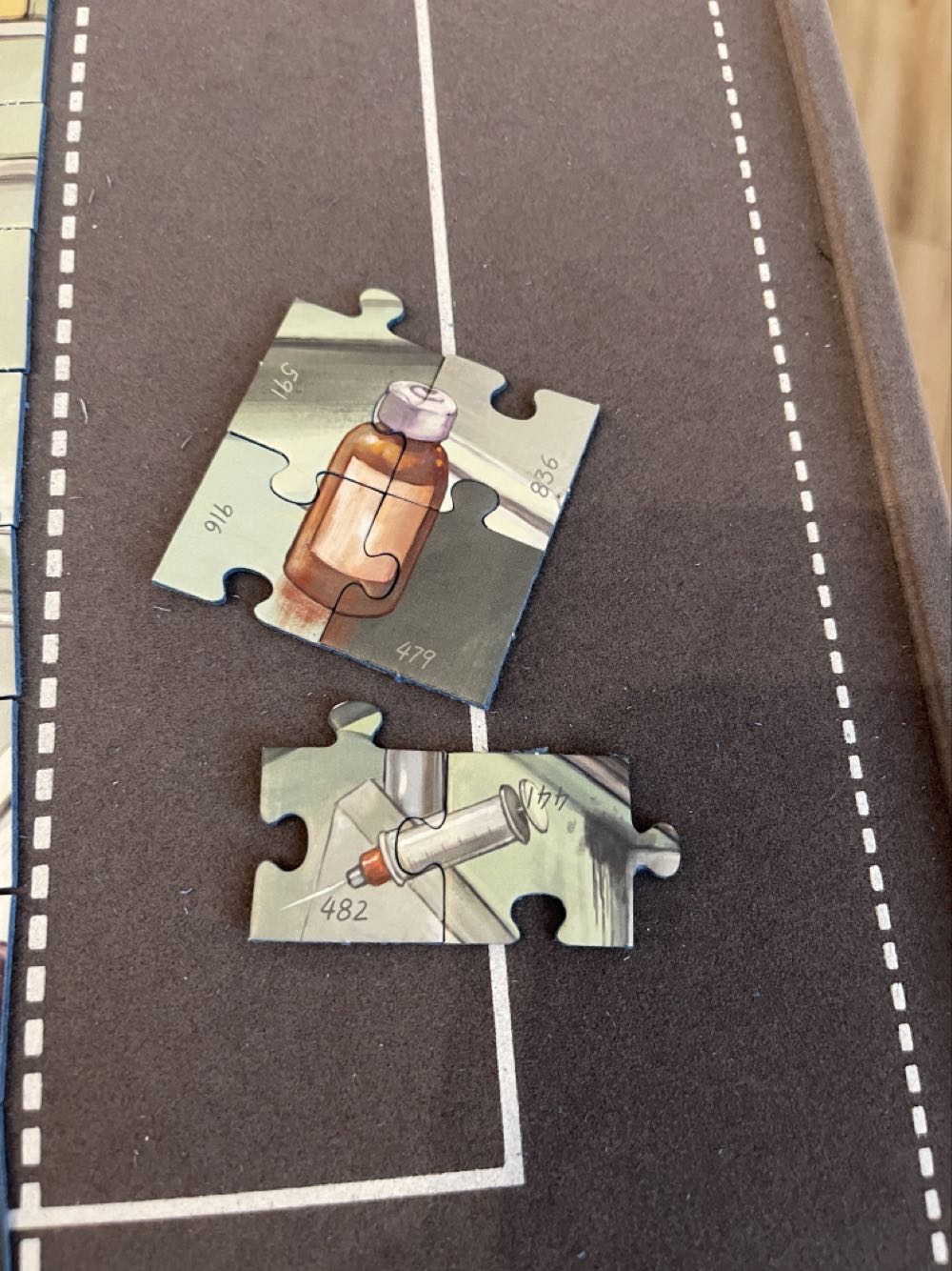 The Laboratory - Ravensburger puzzle collectible [Barcode 4005556168446] - Main Image 2