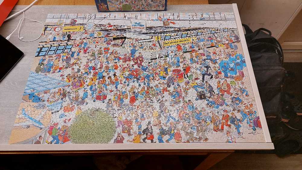 Departure Hall - Jumbo puzzle collectible [Barcode 8710126020876] - Main Image 2