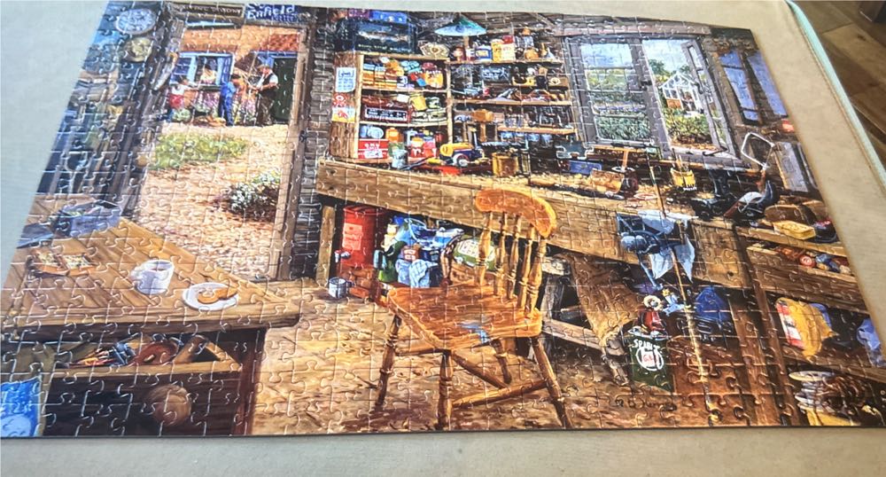 Dads Shed - Ravensburger puzzle collectible - Main Image 2