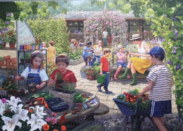 The Vegetable Garden - Falcon de luxe puzzle collectible [Barcode 8710126113806] - Main Image 3