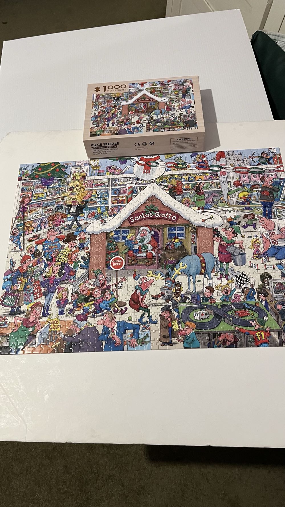 Santas Grotto - China puzzle collectible - Main Image 2