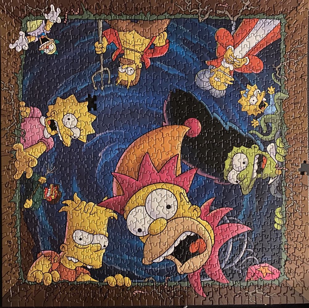 The Simpsons Treehouse Of Horror Happy Haunting - USAopoly puzzle collectible [Barcode 700304155771] - Main Image 2