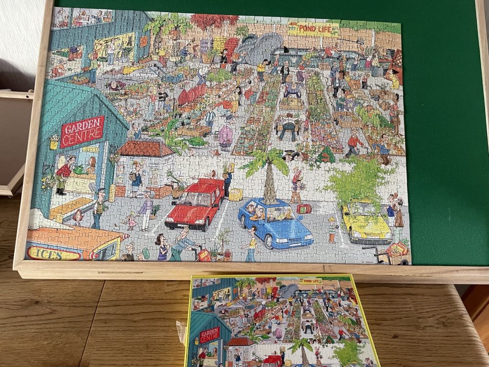 The Garden Centre - Express Gifts Ltd. puzzle collectible - Main Image 2
