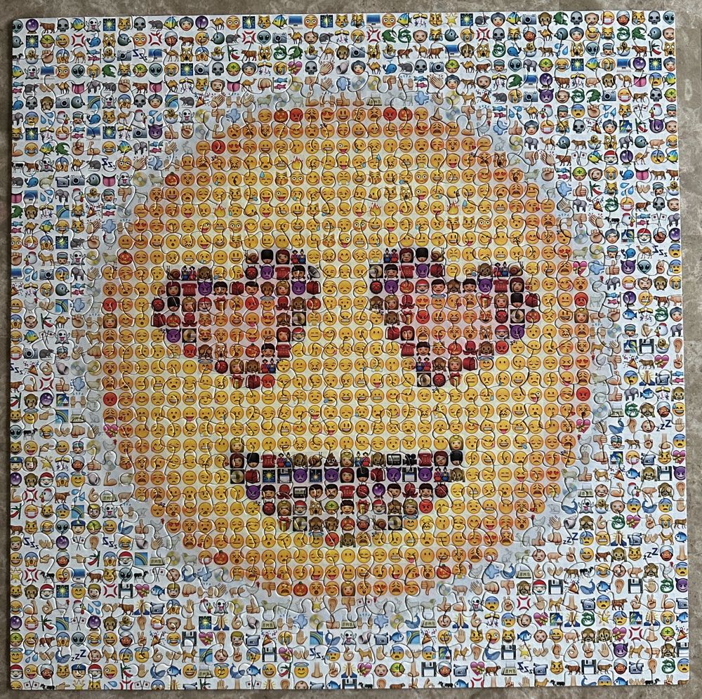 Emoji - Ceaco 300 puzzle collectible [Barcode 021081220651] - Main Image 3