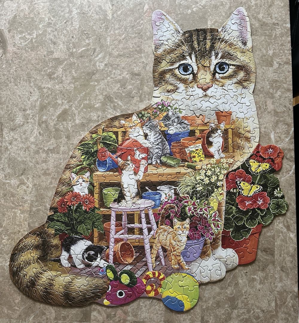 Kittens In The Shed - Bits & Pieces puzzle collectible [Barcode 704812402358] - Main Image 3
