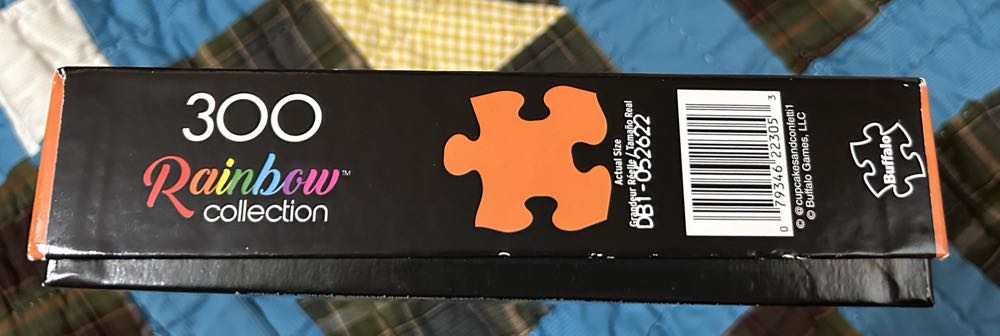 Rainbow Cupcakes (UV) - Buffalo puzzle collectible [Barcode 079346223053] - Main Image 2