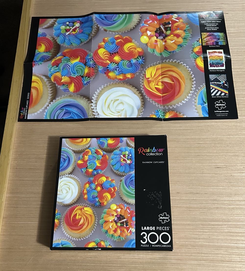 Rainbow Cupcakes (UV) - Buffalo puzzle collectible [Barcode 079346223053] - Main Image 4
