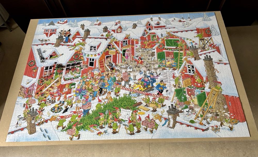 Santas Village - jumbo 5000 puzzle collectible [Barcode 8710126200766] - Main Image 2