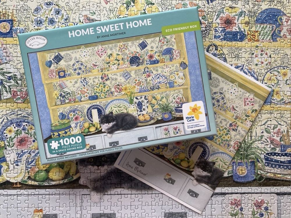 Home Sweet Home   - Otter House puzzle collectible [Barcode 5017680059285] - Main Image 4
