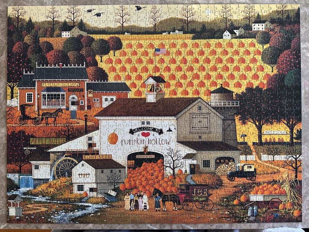 CW - Pumpkin Hollow - Buffalo Games & Puzzles puzzle collectible [Barcode 079346114085] - Main Image 3