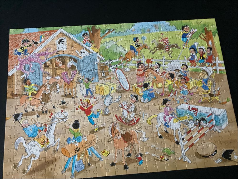 The Riding School - Jumbo puzzle collectible [Barcode 8710126200834] - Main Image 2