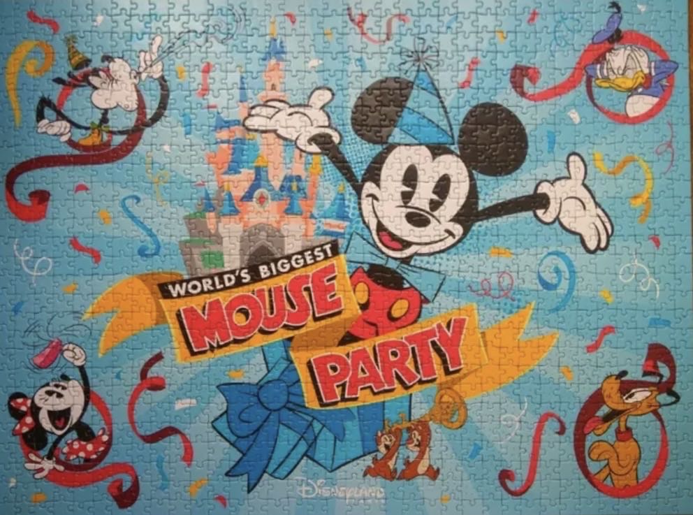 Disneyland Resort Paris: Worlds Biggest Mouse Party” - Clementoni puzzle collectible - Main Image 3