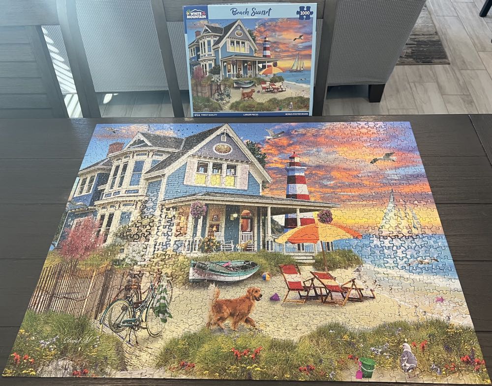 Beach Sunset - White Mountain puzzle collectible [Barcode 724819265633] - Main Image 3