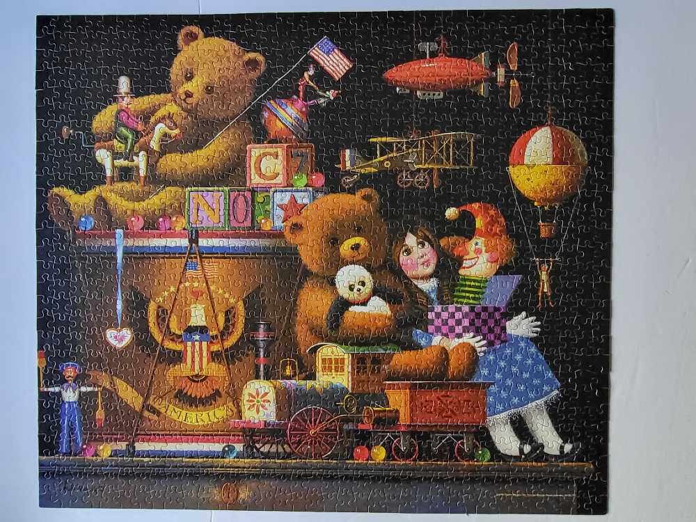 Childhood Memories  - Milton Bradley puzzle collectible [Barcode 032244046797] - Main Image 2