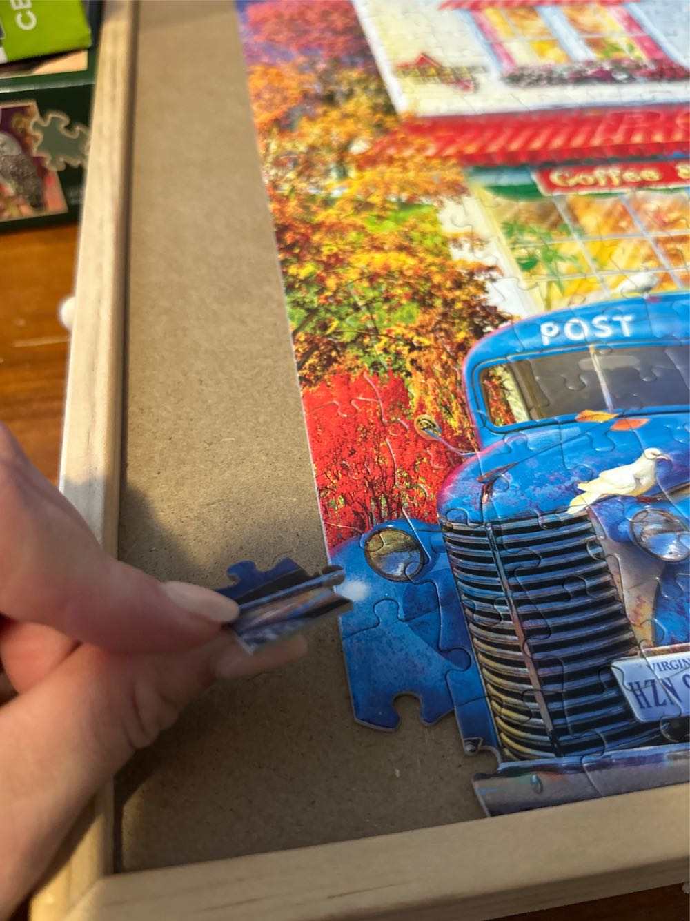 Country Life - Country Delivery ✅ - Buffalo CL puzzle collectible [Barcode 079346332519] - Main Image 4