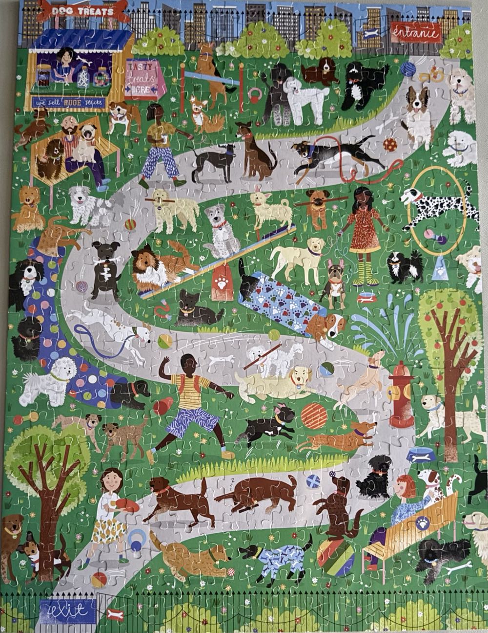 Cat Cafe & Dog Park 🧩 - Professor Puzzle puzzle collectible [Barcode 5056297219675] - Main Image 3