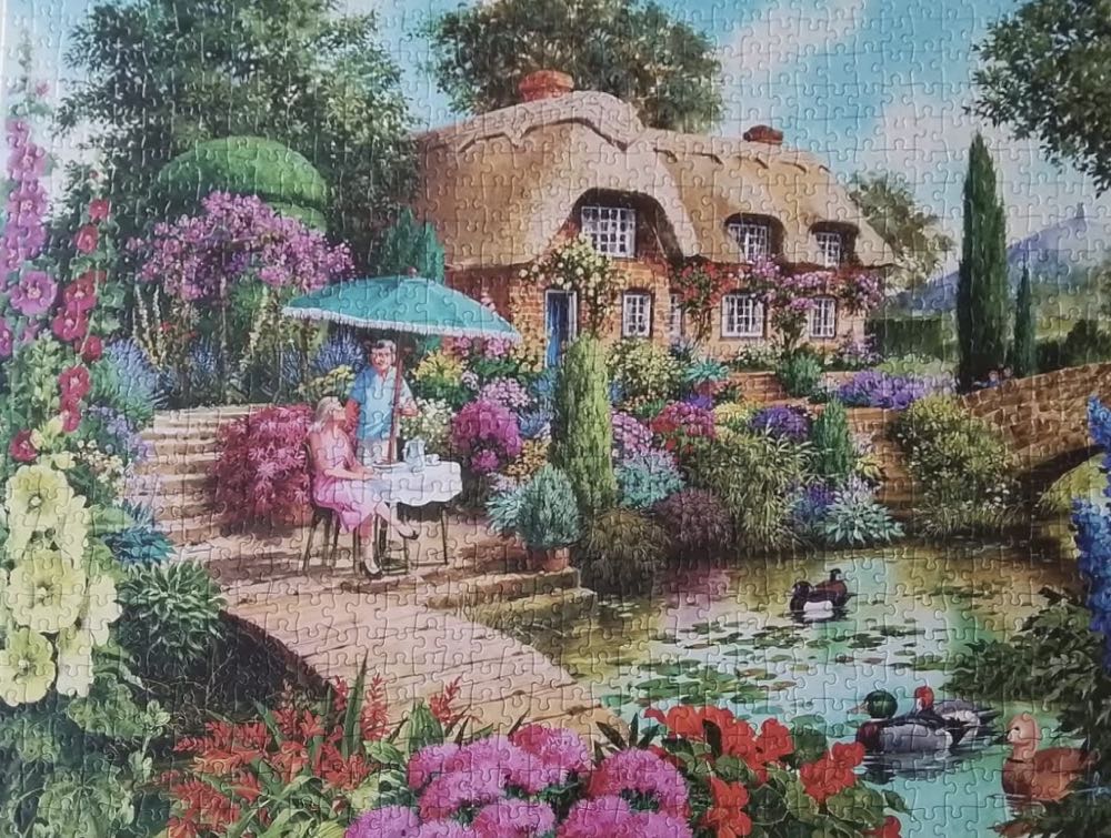 The Little Treasures - Gibsons puzzle collectible [Barcode 5012269061574] - Main Image 3