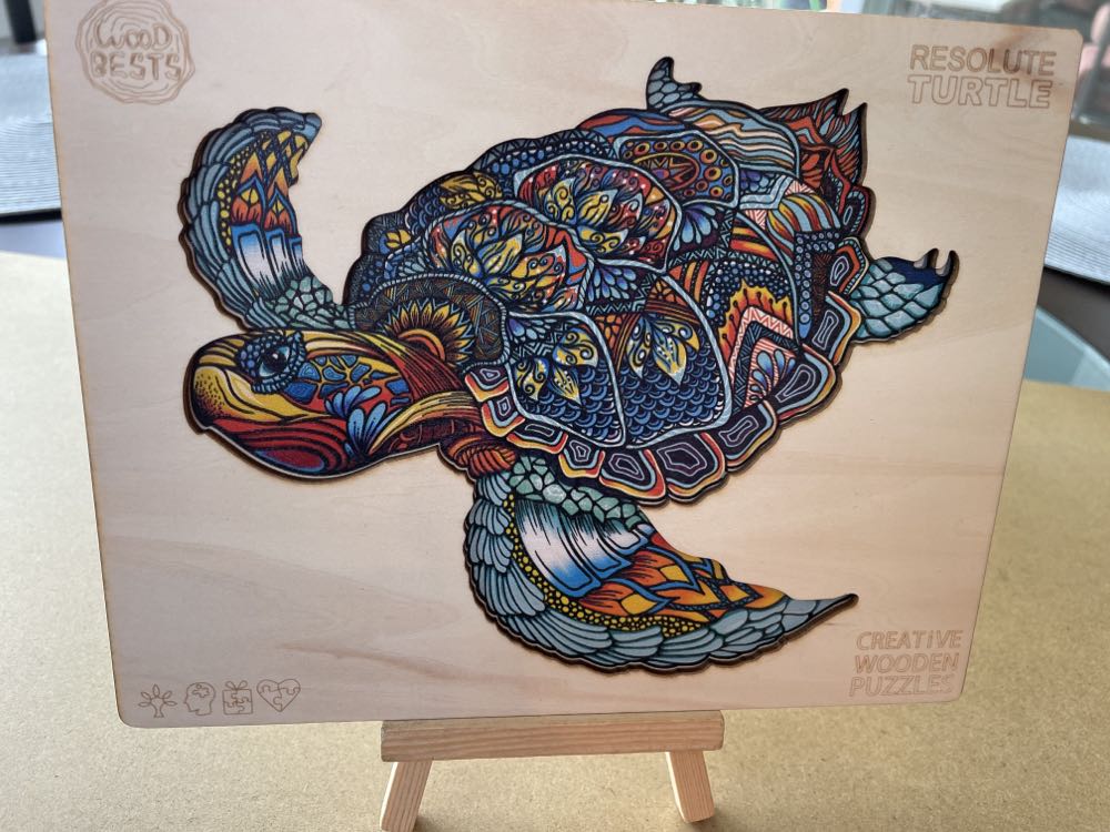Resolute Turtle - Wood Bests puzzle collectible - Main Image 2