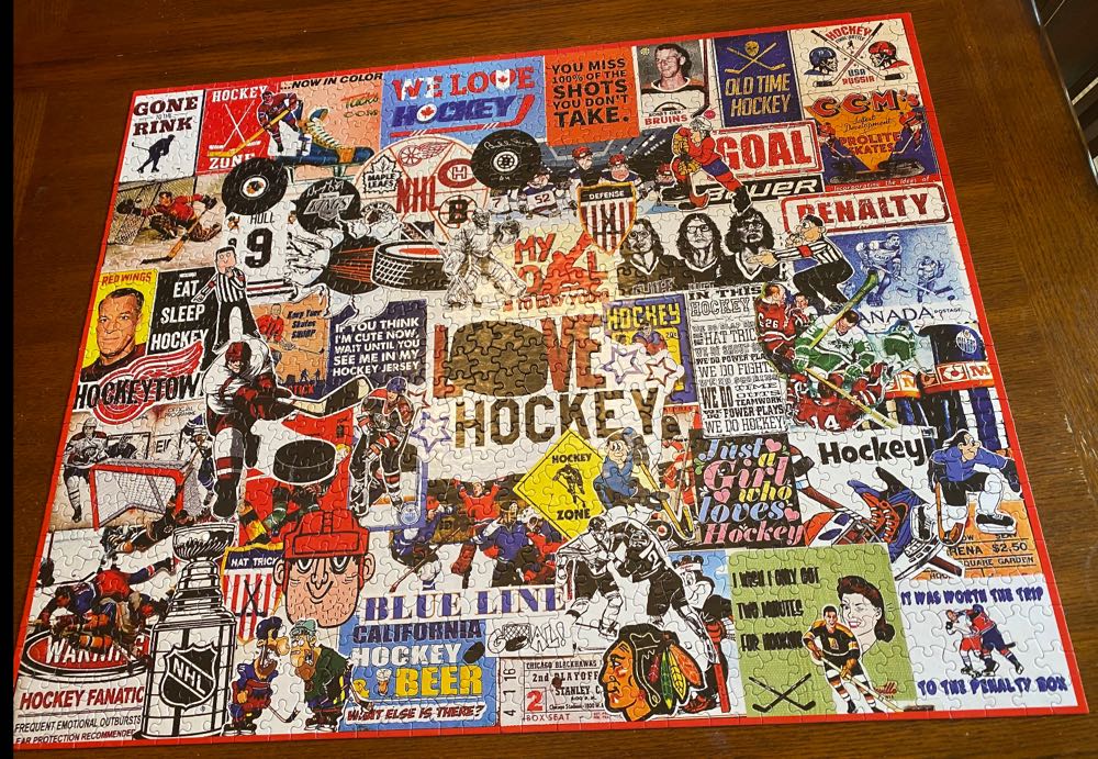 I Love Hockey - White Mountain puzzle collectible [Barcode 724819266036] - Main Image 2
