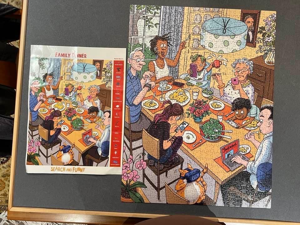 Search  And Funny Family Dinner - Ceaco puzzle collectible - Main Image 2