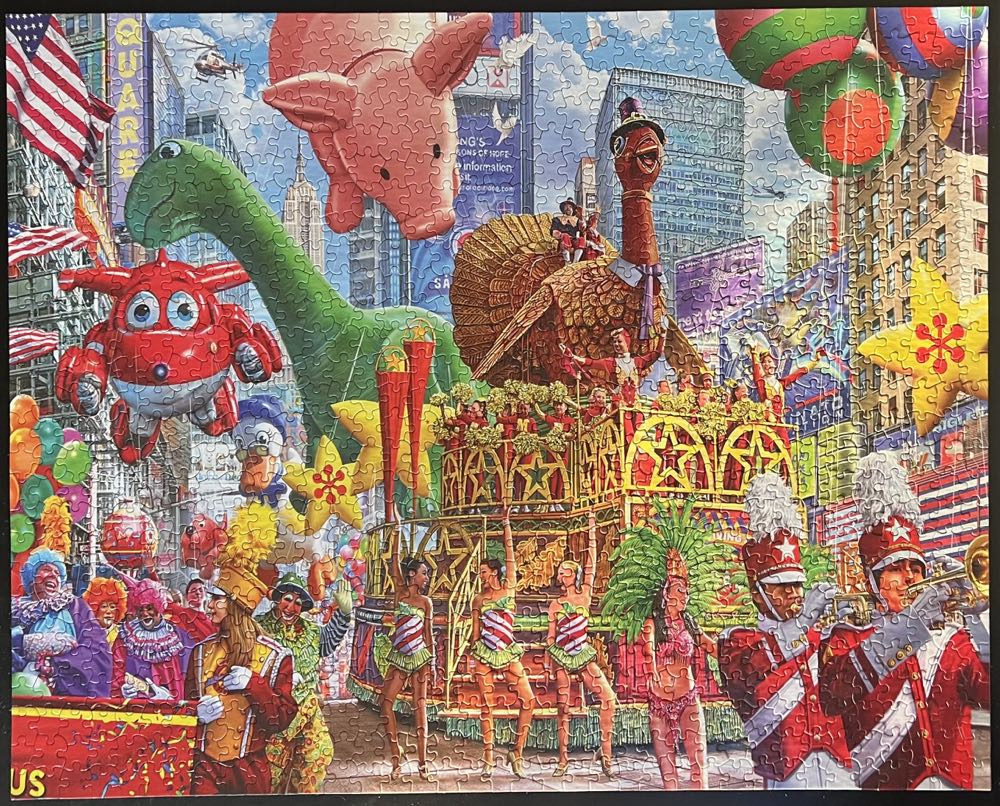 Thanksgiving Parade*% - White Mountain puzzle collectible [Barcode 724819266029] - Main Image 2