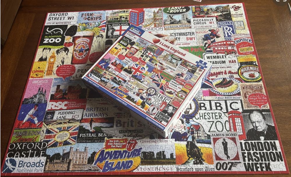 I Love England - White Mountain puzzle collectible [Barcode 724819266067] - Main Image 4