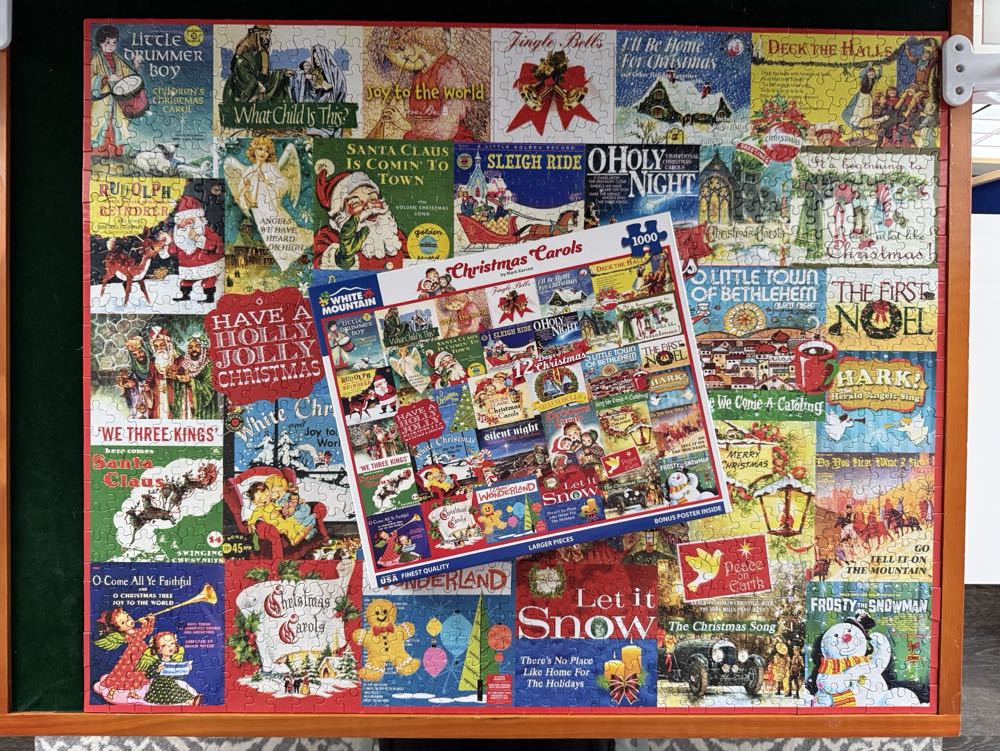 Christmas Carols - SOLD - White Mountain puzzle collectible - Main Image 3