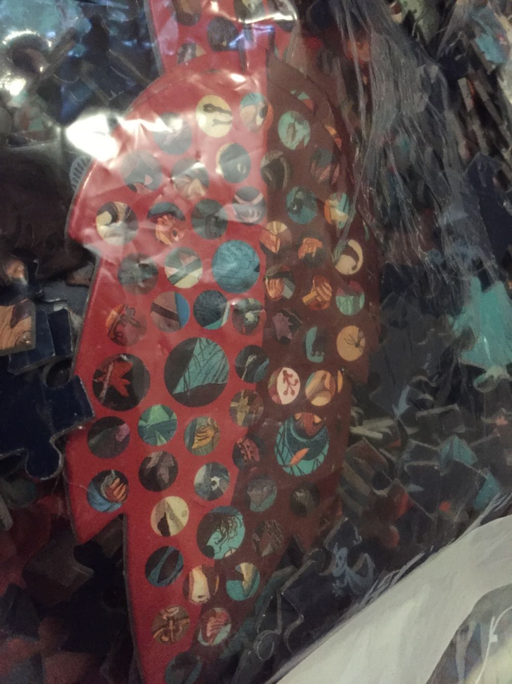 Demons And Marvels - DJECO 🇫🇷 puzzle collectible [Barcode 3070900074019] - Main Image 4