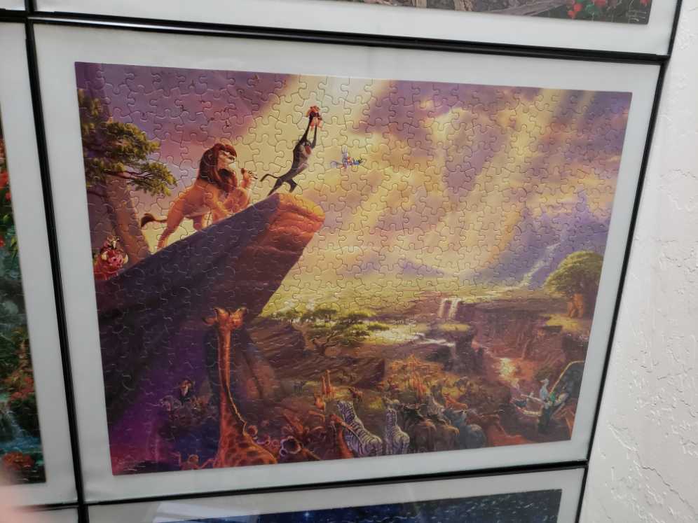 Lion King - Introducing Simba - Ceaco Disney puzzle collectible - Main Image 3