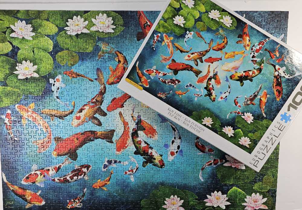 Koi Fish  - Eurographics puzzle collectible [Barcode 628136656962] - Main Image 3