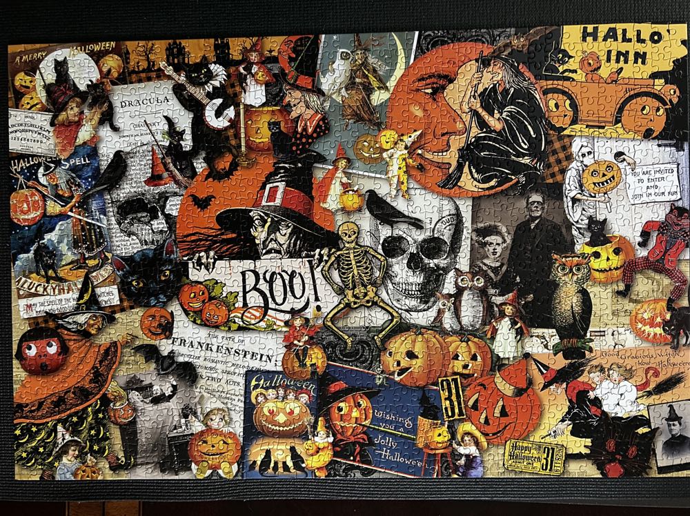 Boo! Happy Halloween - Seesaw puzzle collectible [Barcode 810640039748] - Main Image 2