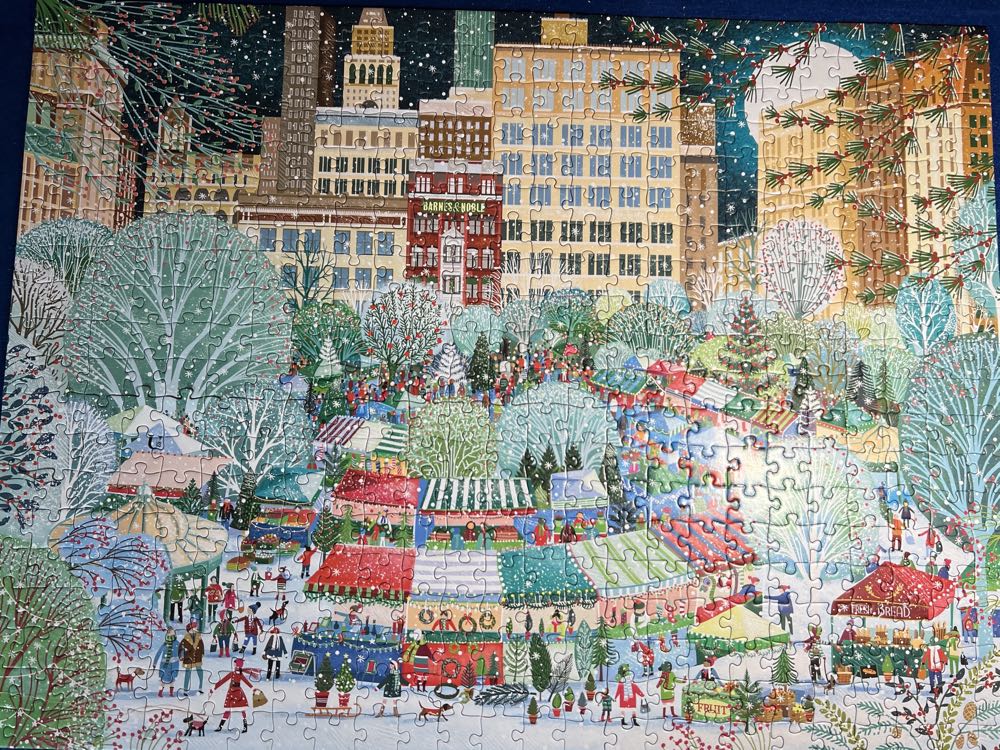 New York City Christmas At Union Square Greenmarket - Union Square & Co. puzzle collectible [Barcode 9781454949367] - Main Image 3