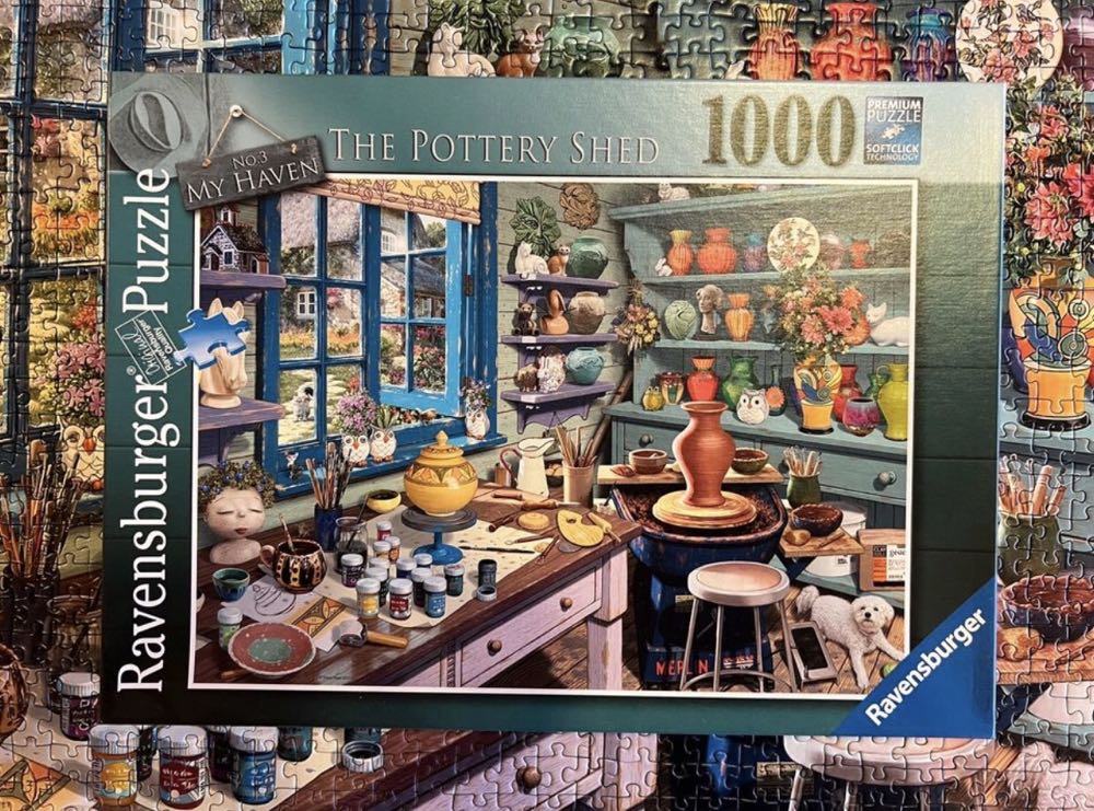 The Pottery Shed* - Ravensburger puzzle collectible [Barcode 4005556196982] - Main Image 4
