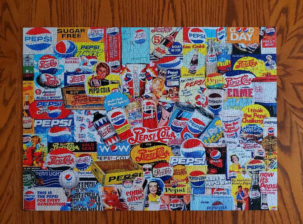 ZZ - Pepsi (SOLD) - White Mountain puzzle collectible [Barcode 724819262786] - Main Image 2