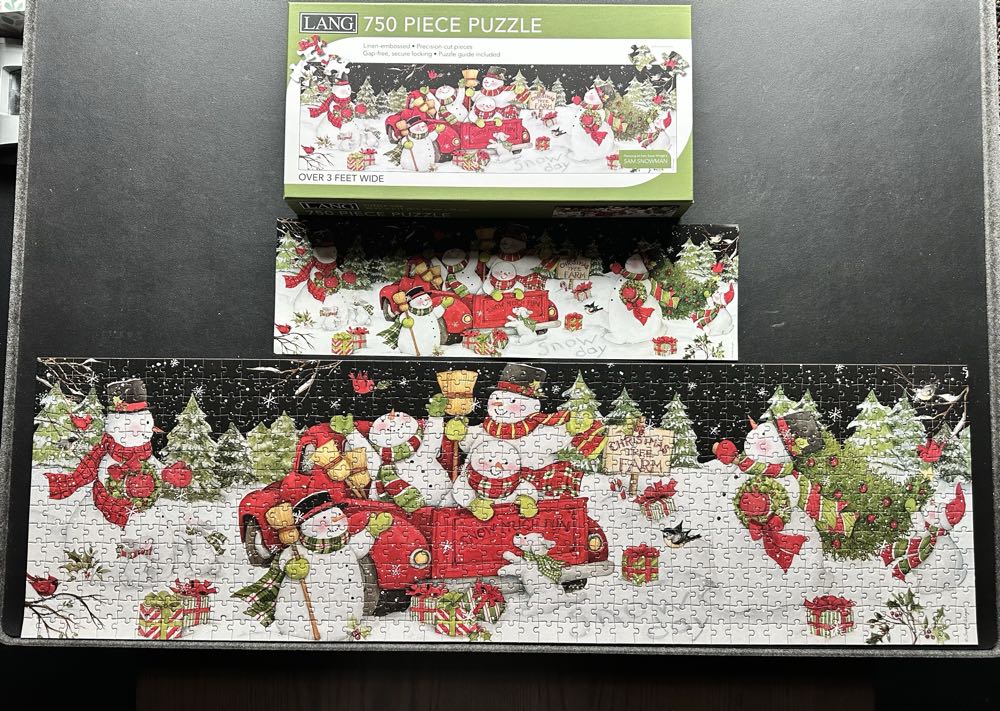 Snow Day (NIB)NFT - Lang puzzle collectible [Barcode 9781469407777] - Main Image 3