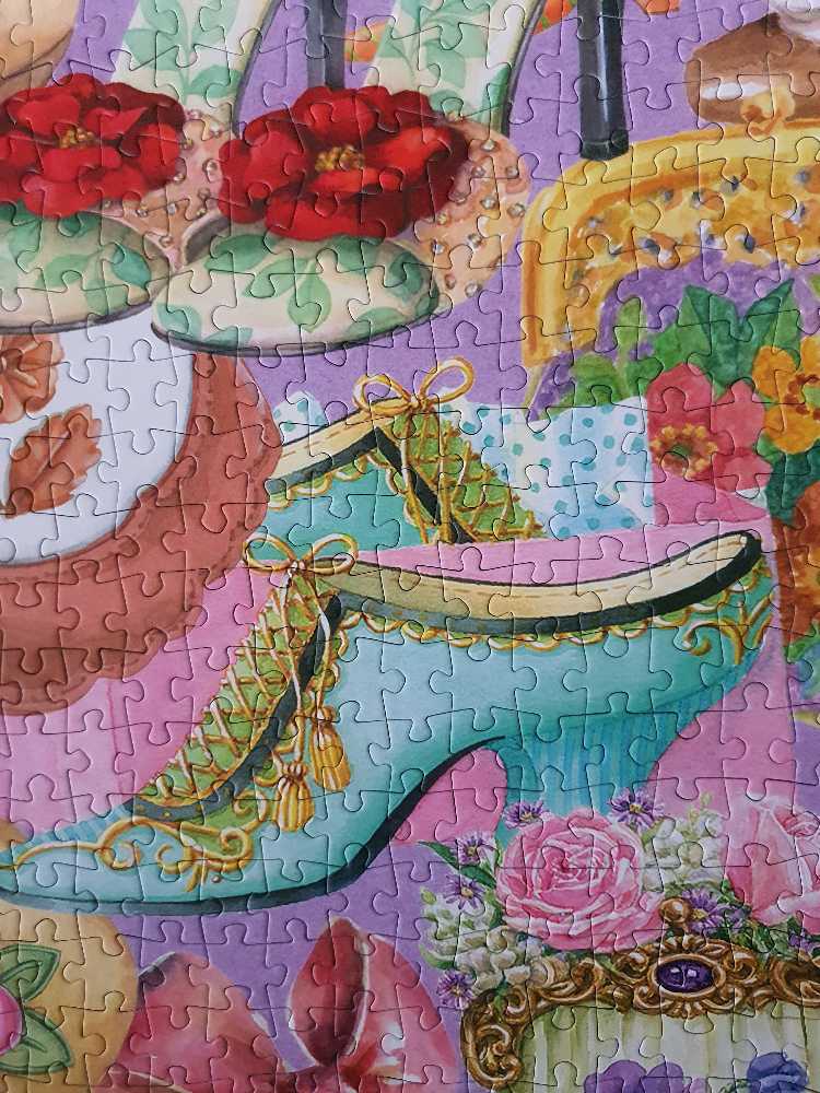 Fashion Accessories - Enjoy puzzle collectible [Barcode 5949194019014] - Main Image 3